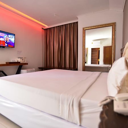 Fantasy Resort Nakhon Sawan Eksteriør bilde