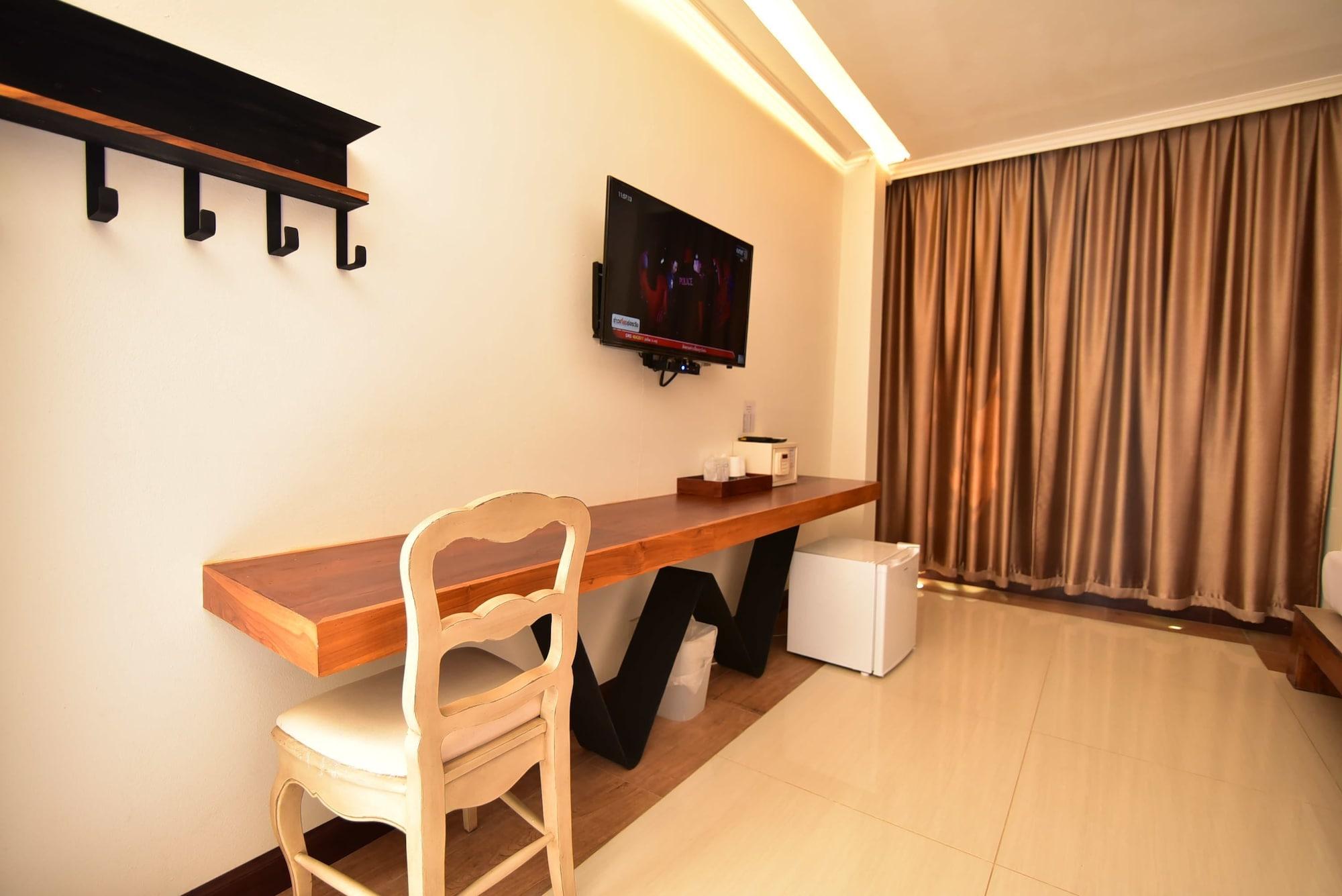 Fantasy Resort Nakhon Sawan Eksteriør bilde