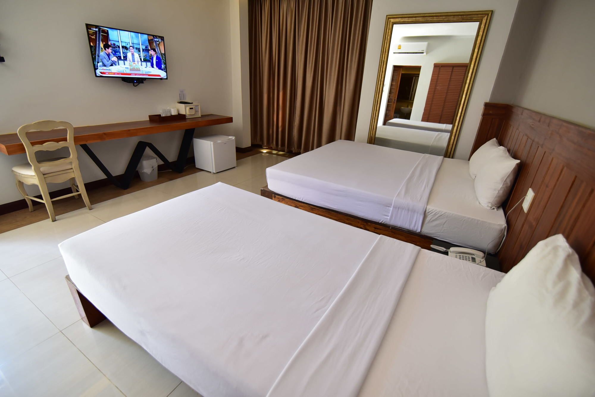 Fantasy Resort Nakhon Sawan Eksteriør bilde
